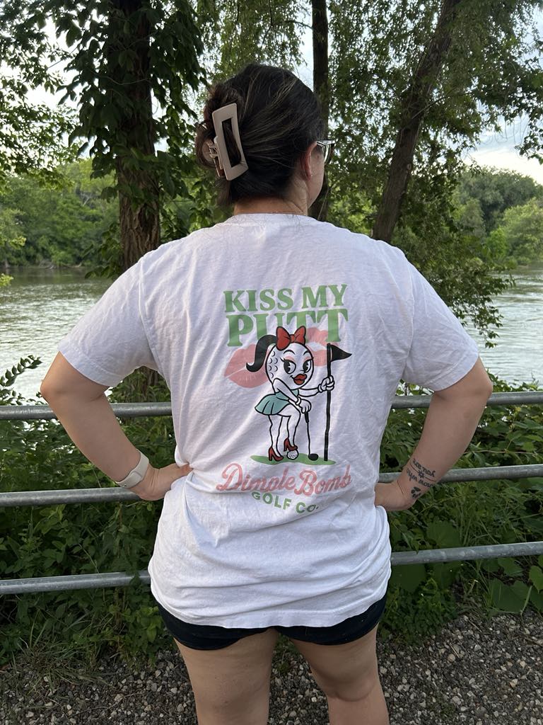 Kiss My Putt Tee – Lipstick, Sass & A Perfect Stance